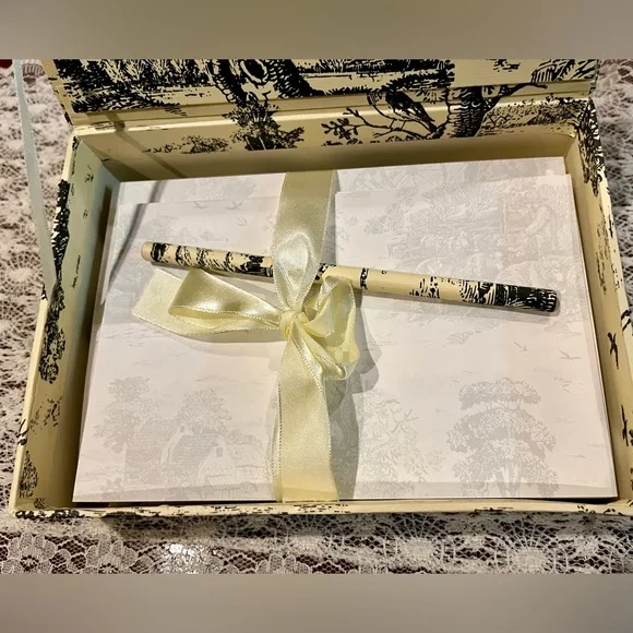 Writing Paper Boxed Set - Picture 1 of 8